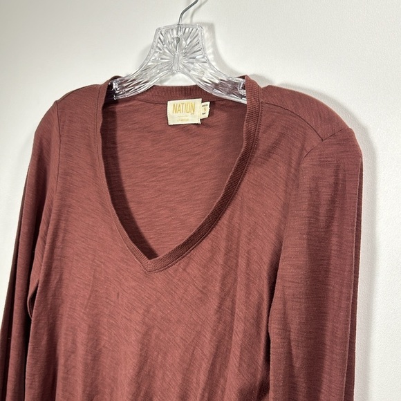 Nation LTD Renata V-Neck Tee in New Mexico size small - Picture 2 of 7